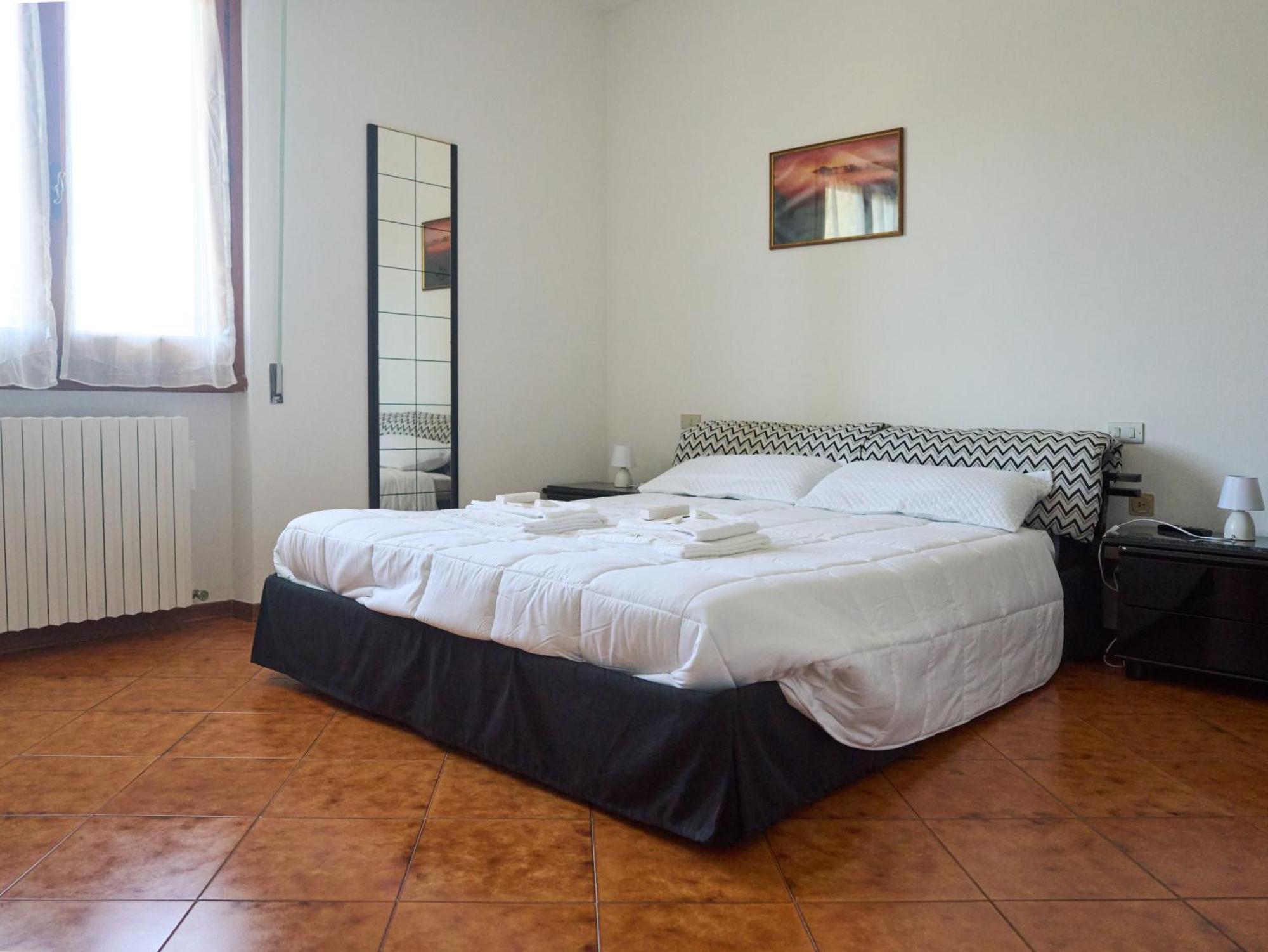 דירות A Casa Di Titti ארצו מראה חיצוני תמונה